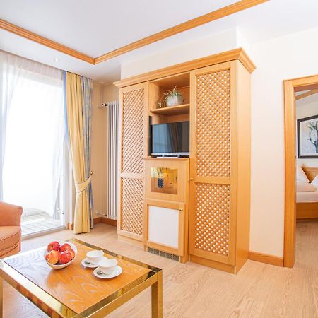 Thermenhotel Quellenhof Bad Fussing Bagian luar foto