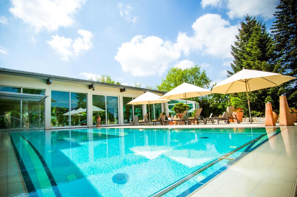 Thermenhotel Quellenhof Bad Fussing Bagian luar foto