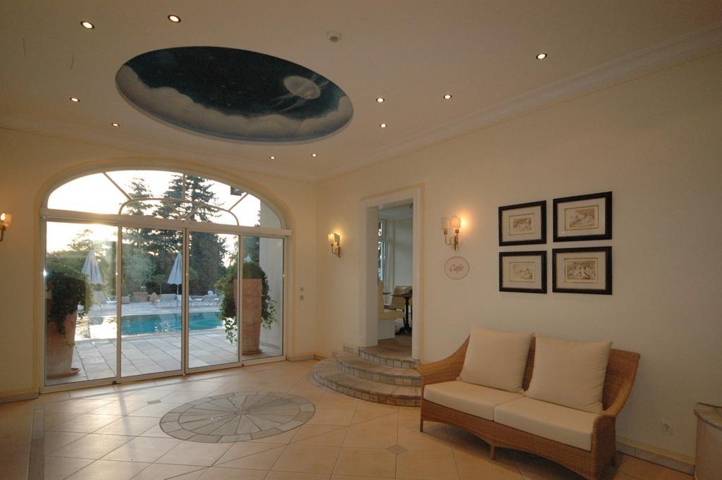Thermenhotel Quellenhof Bad Fussing Bagian luar foto