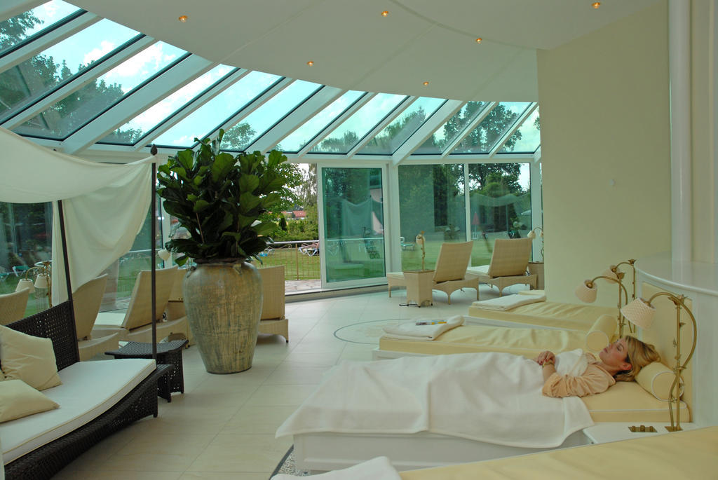 Thermenhotel Quellenhof Bad Fussing Bagian luar foto