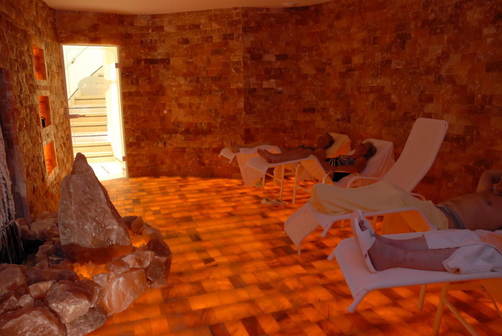 Thermenhotel Quellenhof Bad Fussing Bagian luar foto