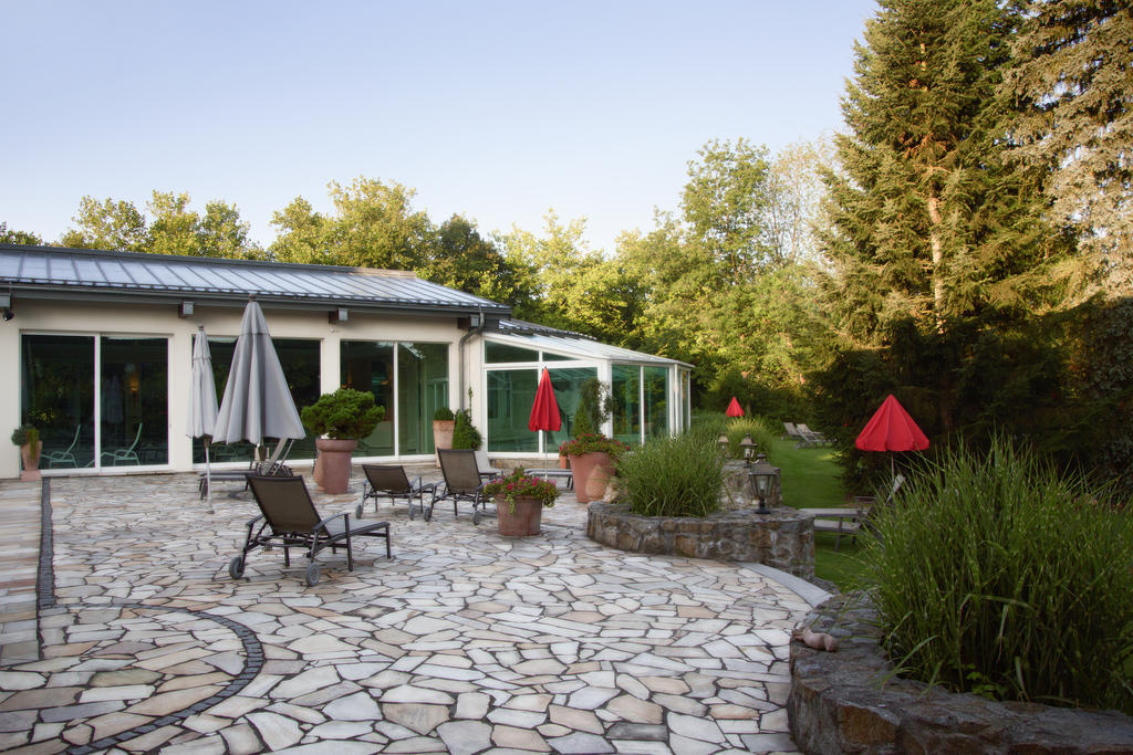 Thermenhotel Quellenhof Bad Fussing Bagian luar foto