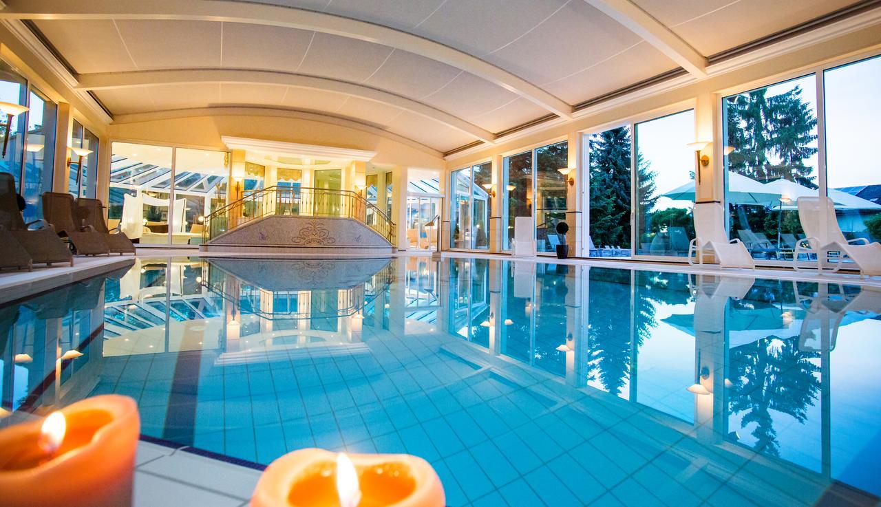 Thermenhotel Quellenhof Bad Fussing Bagian luar foto